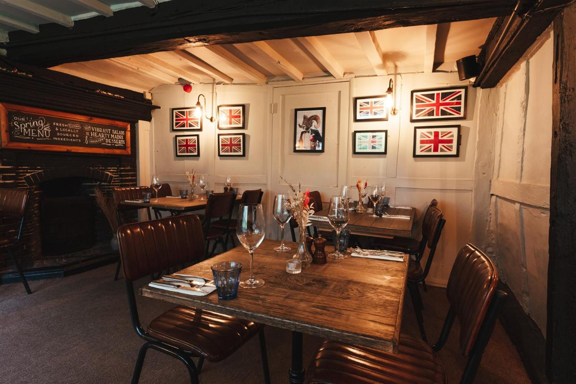 The Woolpack Hotel Тентерден Экстерьер фото