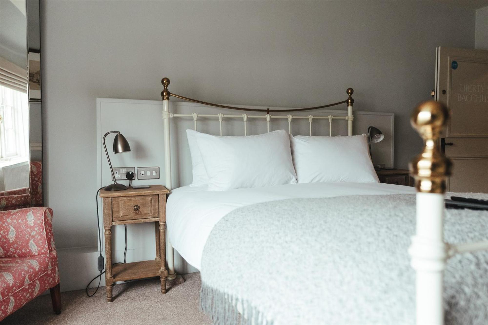 The Woolpack Hotel Тентерден Экстерьер фото